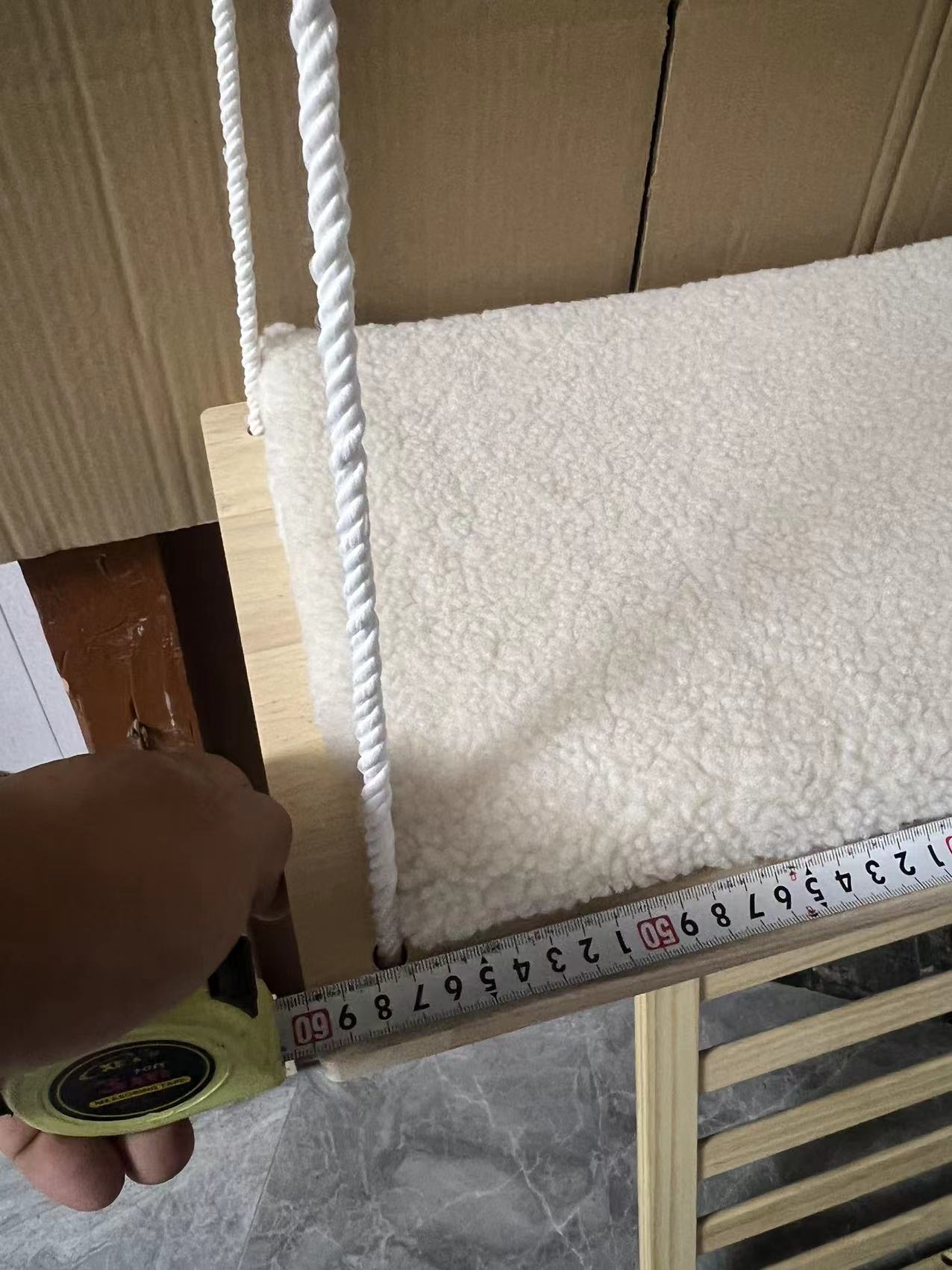 Balançoire pour chat à mettre à a fenêtre